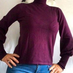 Erin London Turtleneck sweater purple soft shirt M